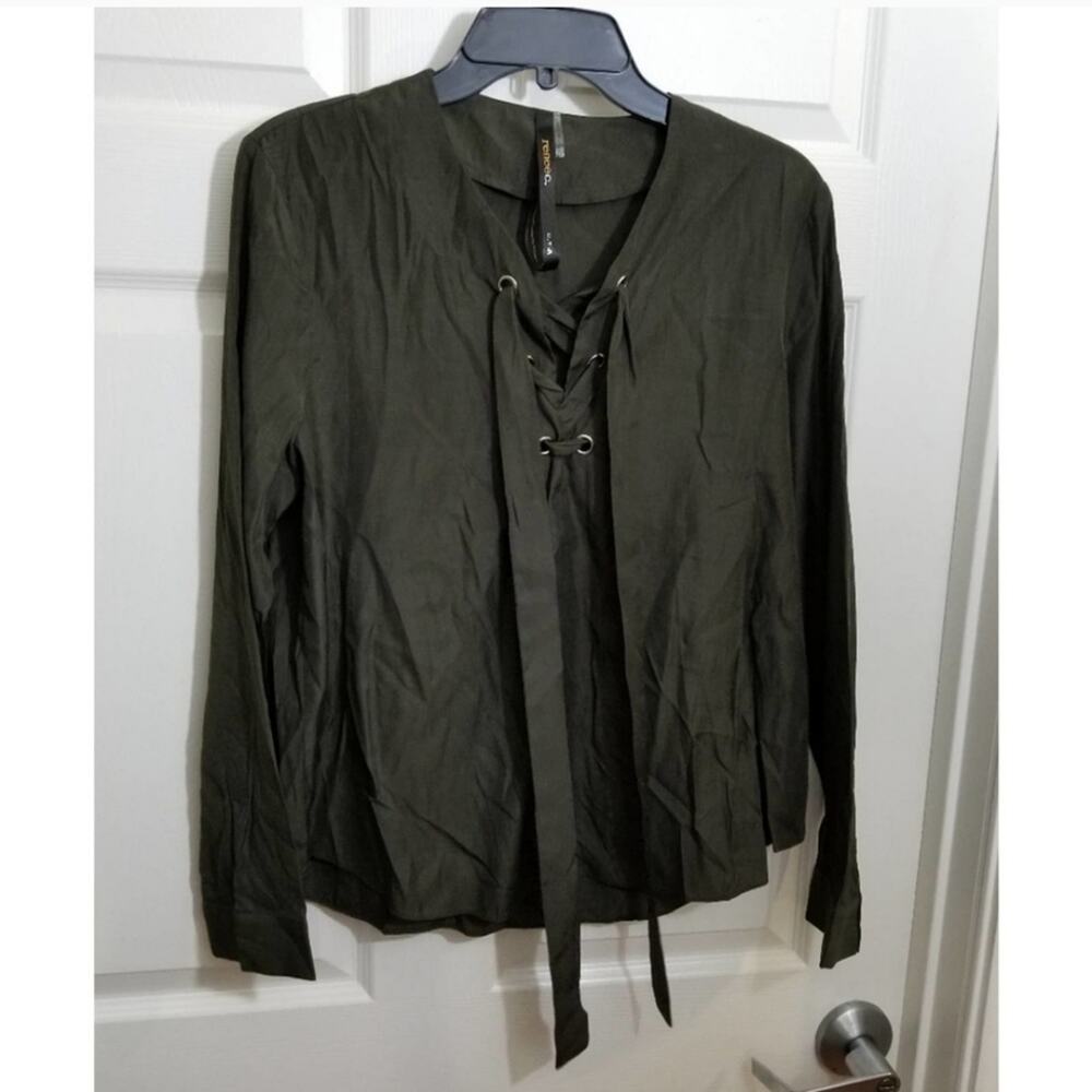 RENEE C. dark green laced front blouse size‎ medium